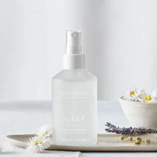 Best Pillow Spray For Sleep For People With Overactive Minds At Bedtime